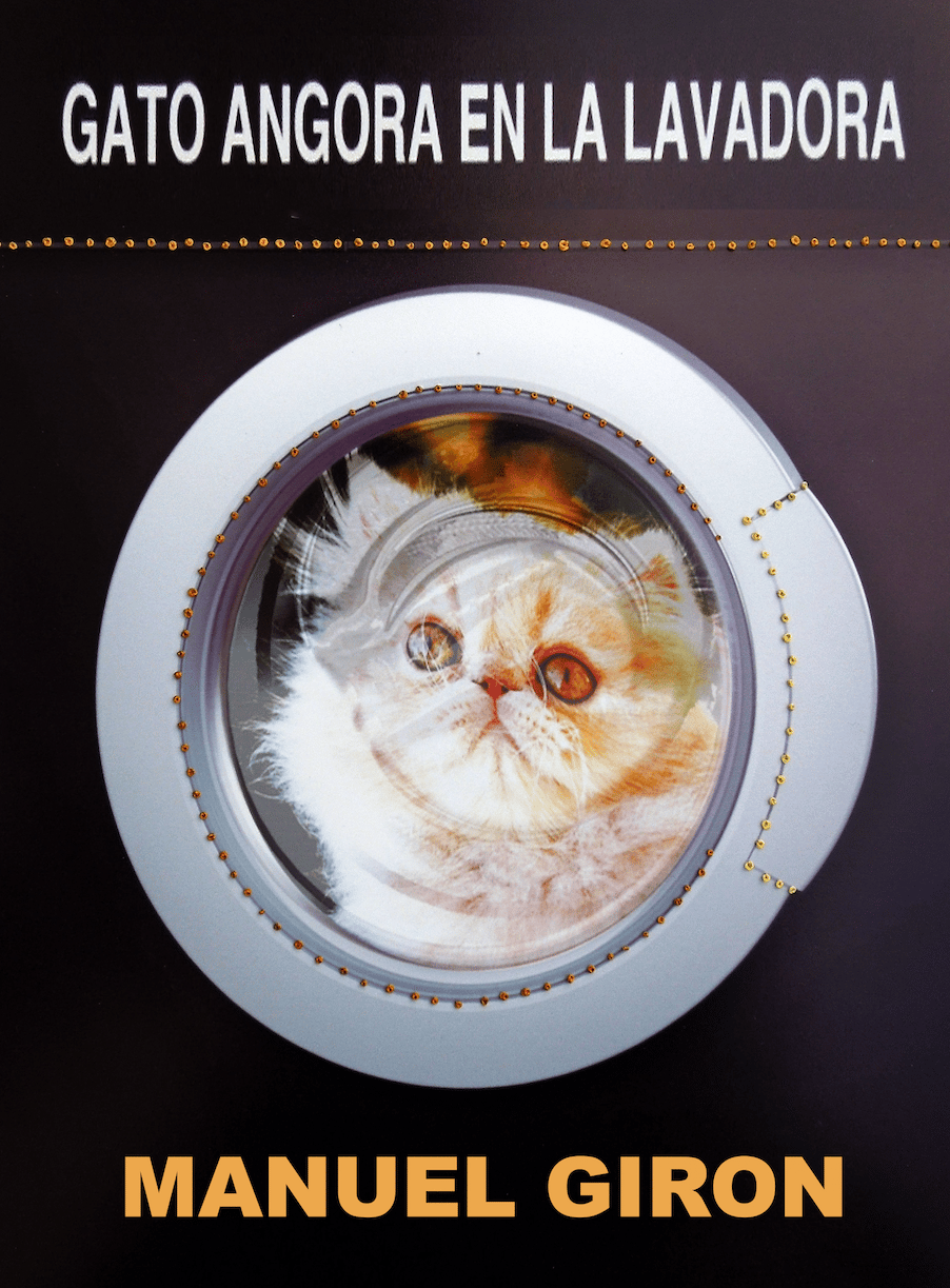 GATO ANGORA EN LA LAVADORA
