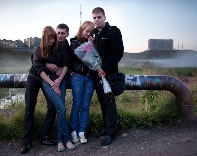 Double Date, 2:00 AM. Murmansk, Russia, 2011. From the series "City of Night, City of Day" © Nadia Sablin
