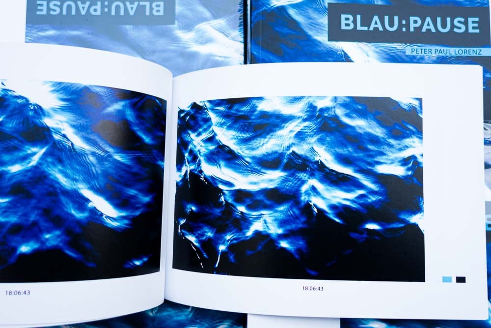 BLAU : PAUSE (Blue Break/Print)