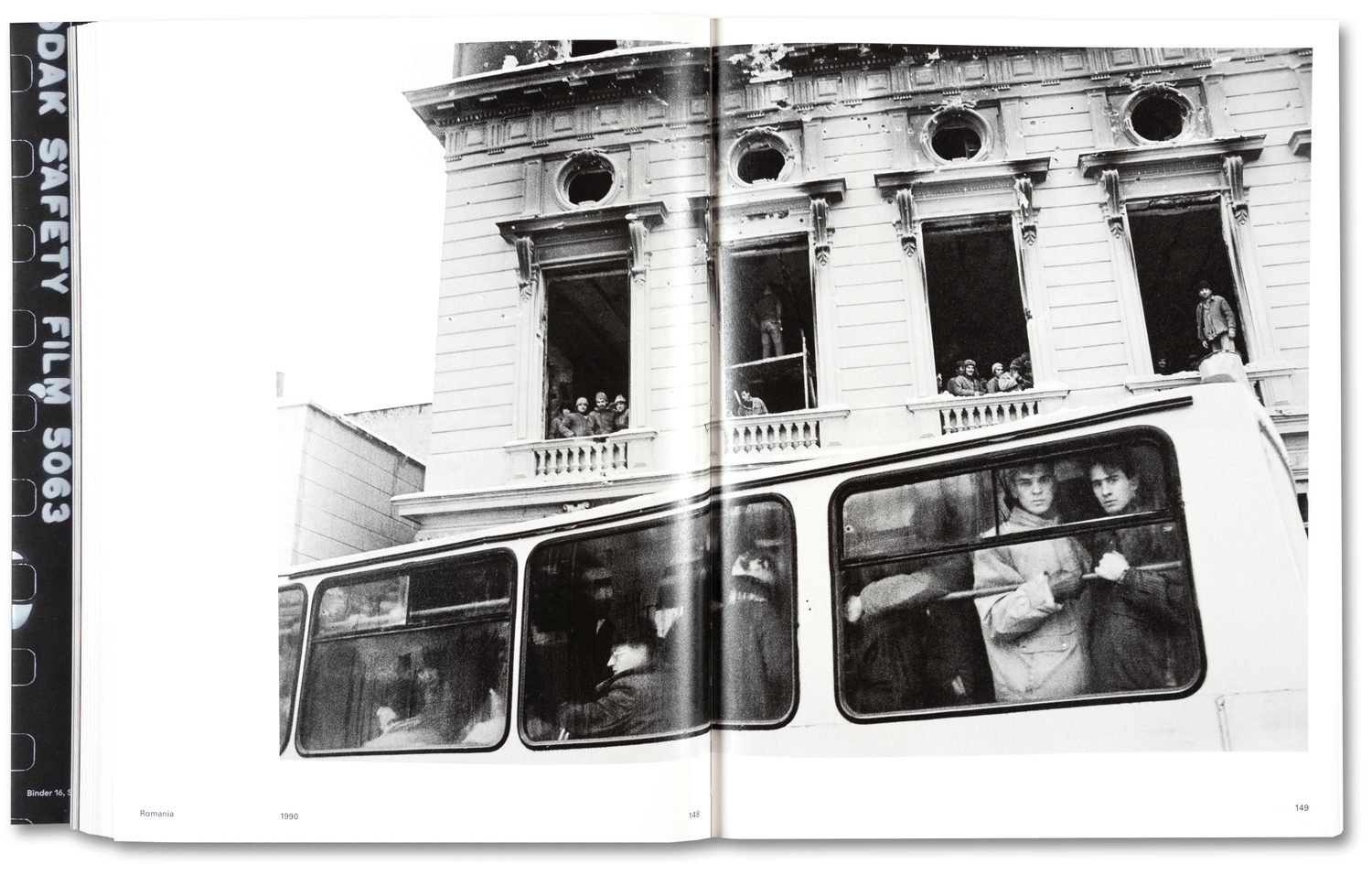 The Poetic Verisimilitude of the Vernacular - Photographs by