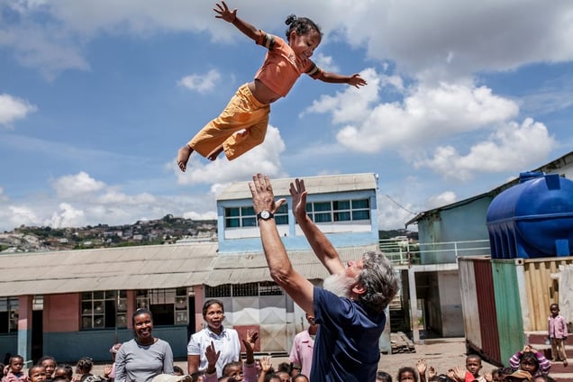 ANDRALANITRA - Father Pedro and the  "cosmonaute".