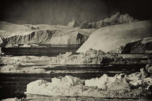 69º 7' 12" N 51º 4' 12" W