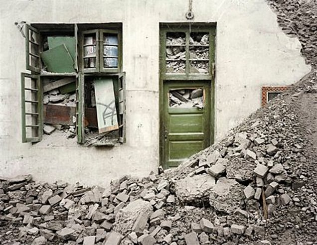 Three Gorges Dam Project, Wushan #5, Yangtze River, China 2002 © Edward Burtynsky