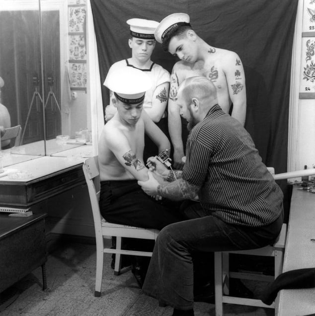 Shore leave, Hamburg, 1966 © Herbert Hoffmann, courtesy of Galerie Gebr
