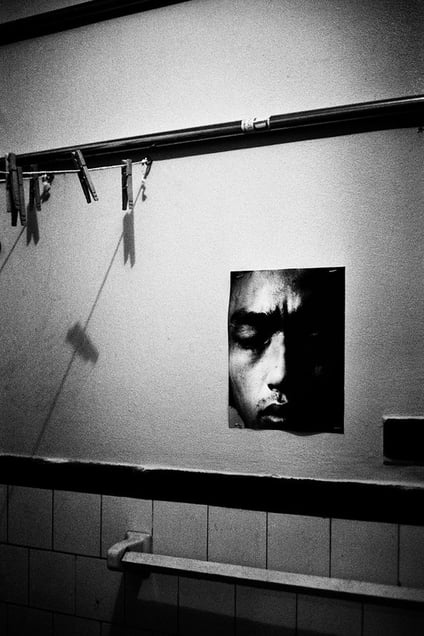 Picture of me on the darkroom wall, New York, 1990 © Jehsong Baak