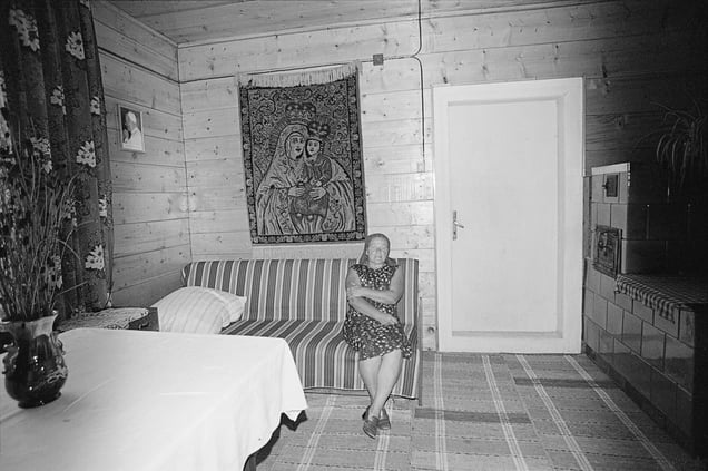 Zofia Rydet, Sociological Record, Podhale, Lapsze Wyzne, 1979. People in Interiors cycle © Zofia Augustynska-Martyniak