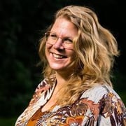 Louise van den Broek