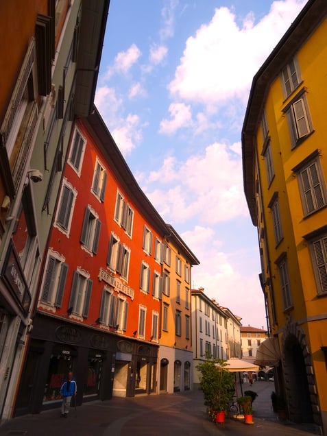 The Poem Written to Bergamo by the Sun
