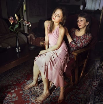 Anna & Eve　Viktoria Sorochinski Anna and Eve - Photographs by Viktoria Sorochinski | LensCulture