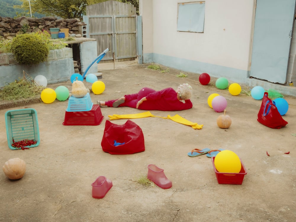 “Follow your heart, and live your own life.” When I said I wanted to study photography, only my grandmother and my mother supported me. Sometimes, I imagine what kind of person my mother might have become if she hadn’t been born in Korea. Perhaps my mother might have become a free-spirited artist. © Daesung Lee