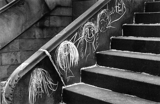 New York, circa 1940, © Helen Levitt. Courtesy Laurence Miller Gallery and/or powerHouse Books.