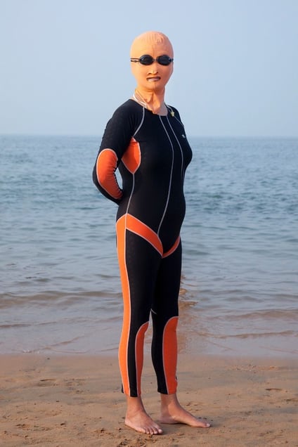 Chi_14_Swimmer_017