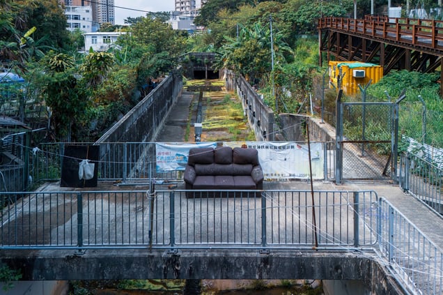 The 587 South District