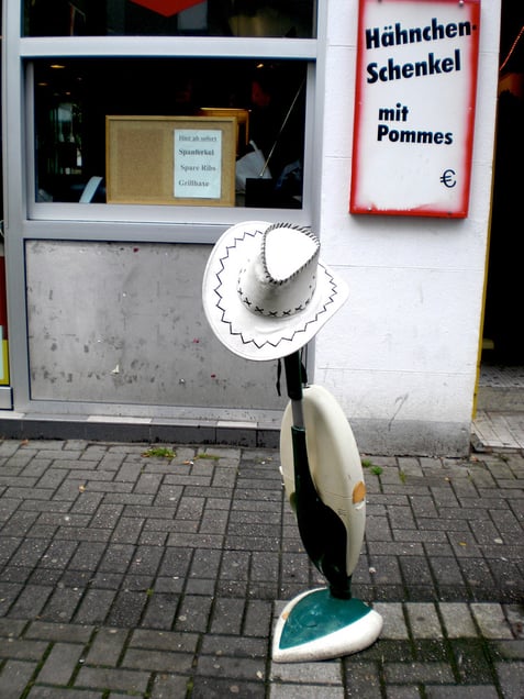 "WILD WILD NIRVANA WEST" or "EXISTENTIAL VACUUM CLEANER" "EXISTENTIELLER STAUBSAUGER"