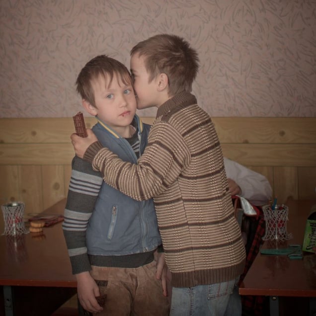 Twin brothers Igor and Arthur celebrate their birthday, Moldova. Daily Life Singles, 2nd place. Åsa Sjöström, Sweden, Moment Agency / INSTITUTE for Socionomen / UNICEF