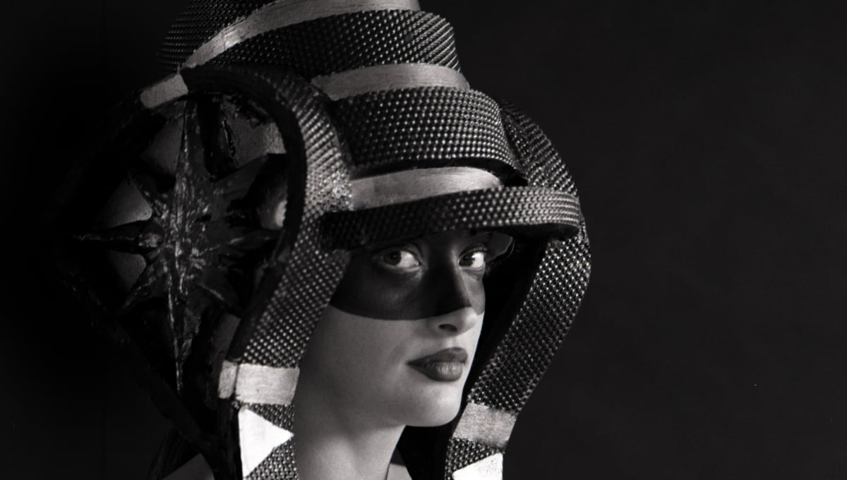 Nº 1,
¨TWELVE HATS¨project
All the hats designed and made by author.
