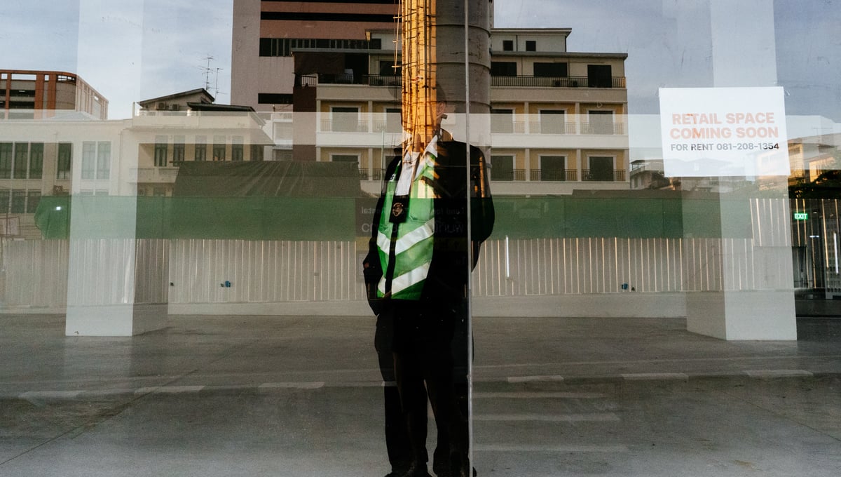 Absent Presences 01
