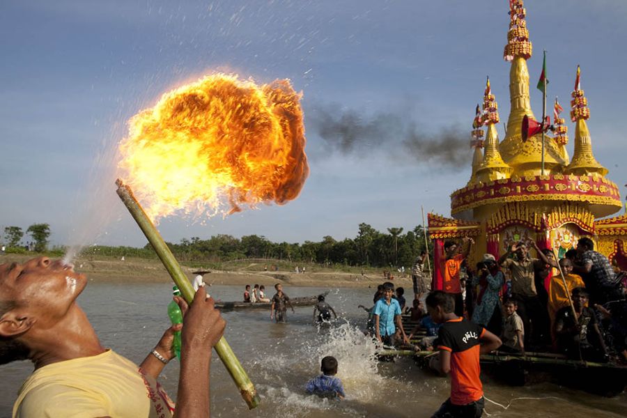 Festivals, Violence, Catharsis: Religious Celebrations in Bangladesh and Eastern India