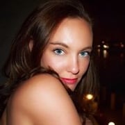 Courtney Jay
