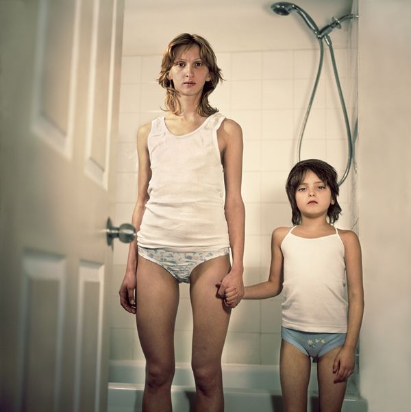 Anna & Eve　Viktoria Sorochinski Anna and Eve - Photographs by Viktoria Sorochinski | LensCulture