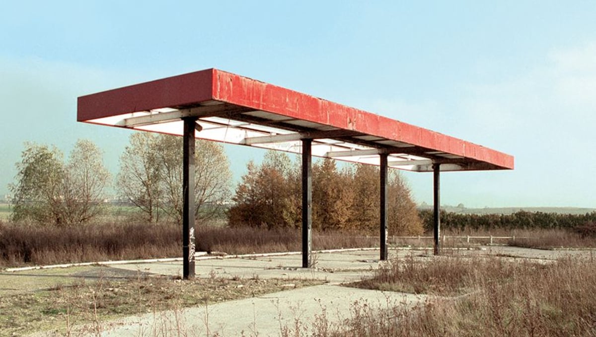 Station #1, from "Twentysix Abandoned Gasoline Stations" © Eric Tabuchi