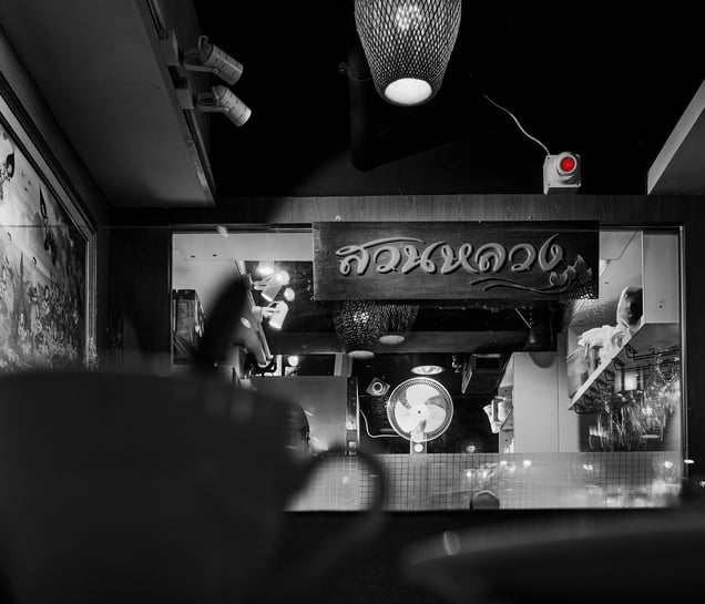 I am looking at you - Restaurant