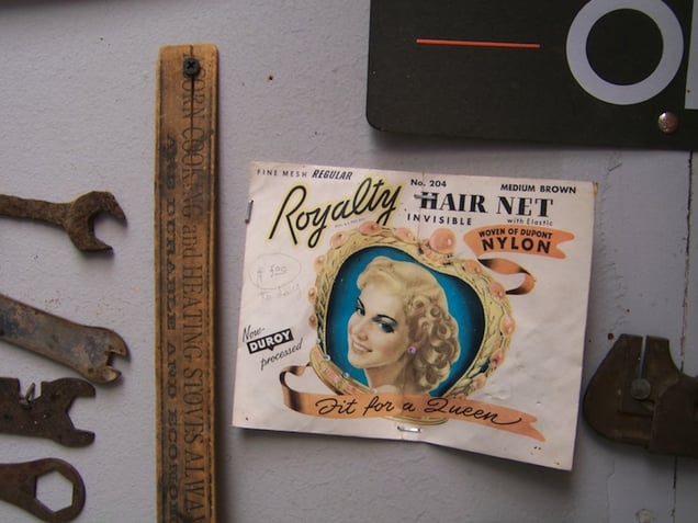 Royalty hair net advert, 2010.